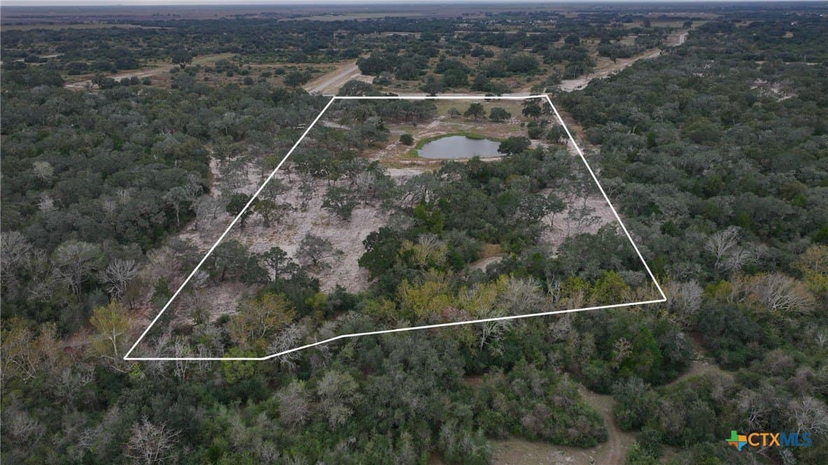12.81 acres in Victoria County - photo 4
