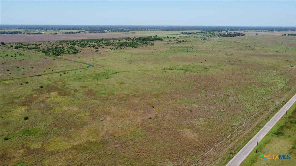 10.33 acres in Victoria County - photo 7