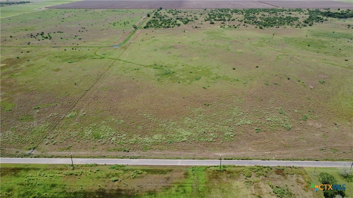 10.33 acres in Victoria County - photo 8