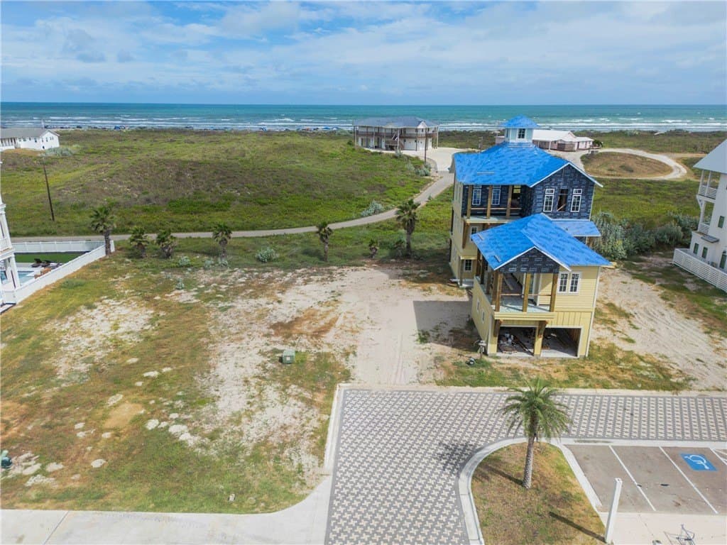 0.15 acres in Nueces County - photo 2