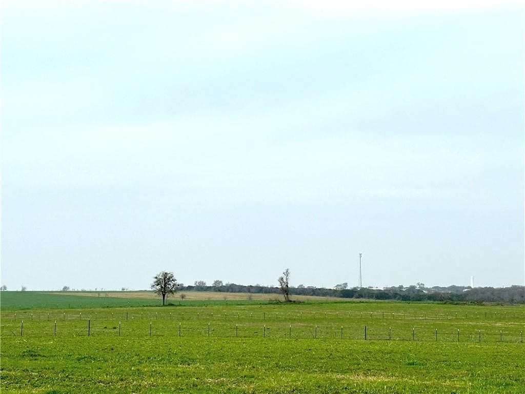 10 acres in Coryell County - photo 2