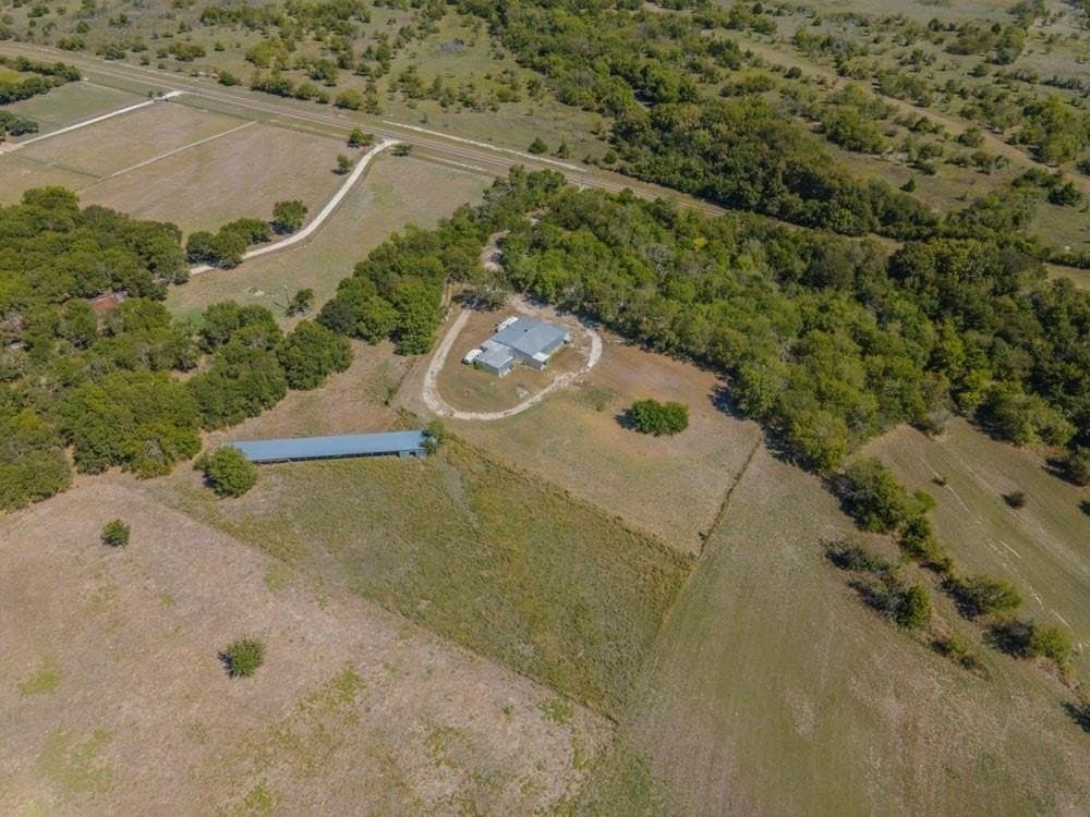 6.08 acres in Ellis County - photo 3