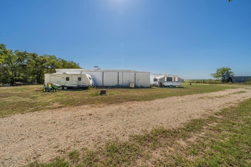 6.08 acres in Ellis County - photo 6