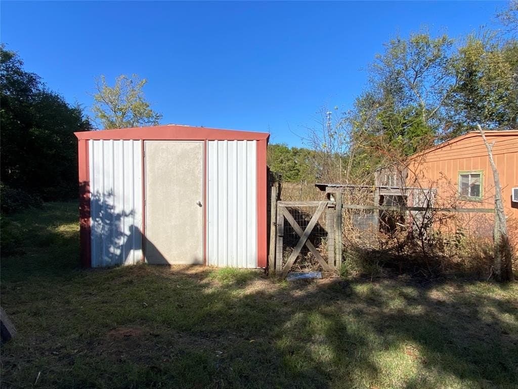 16.62 acres in Smith County - photo 24