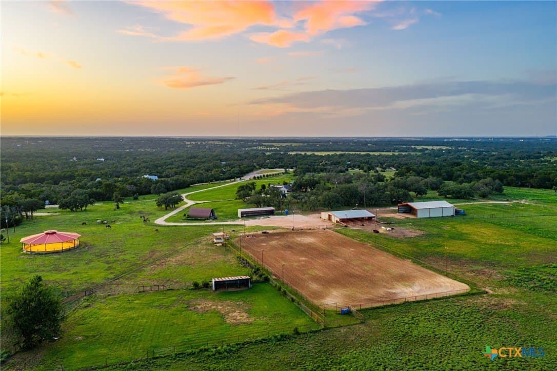 57.07 acres in Williamson County - photo 3