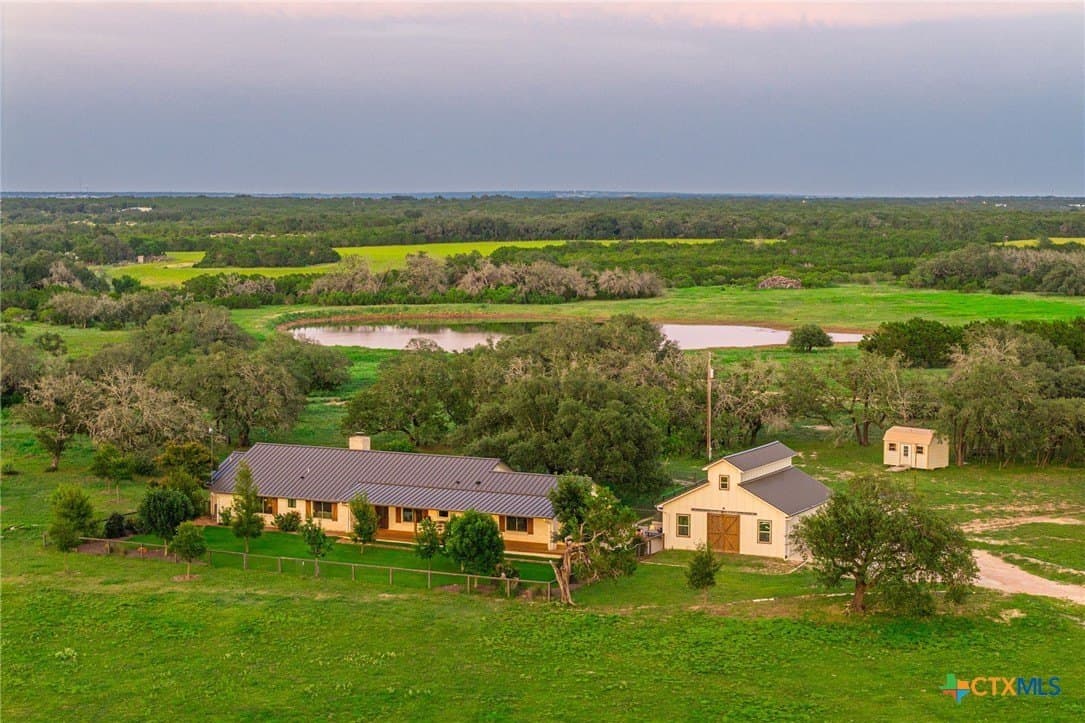57.07 acres in Williamson County - photo 2