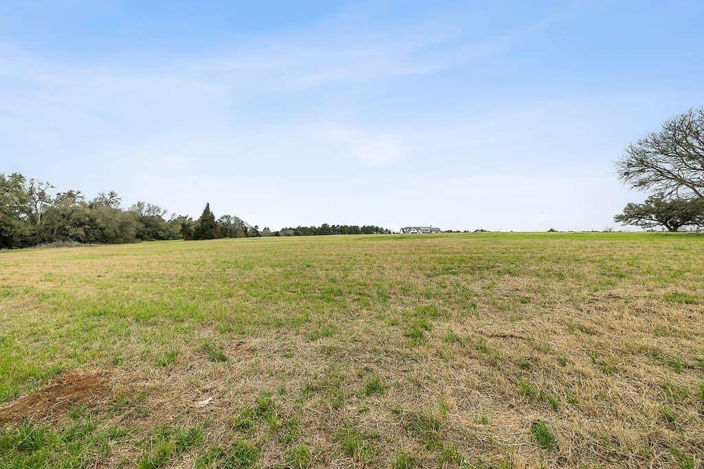 2 acres in Fayette County - photo 4