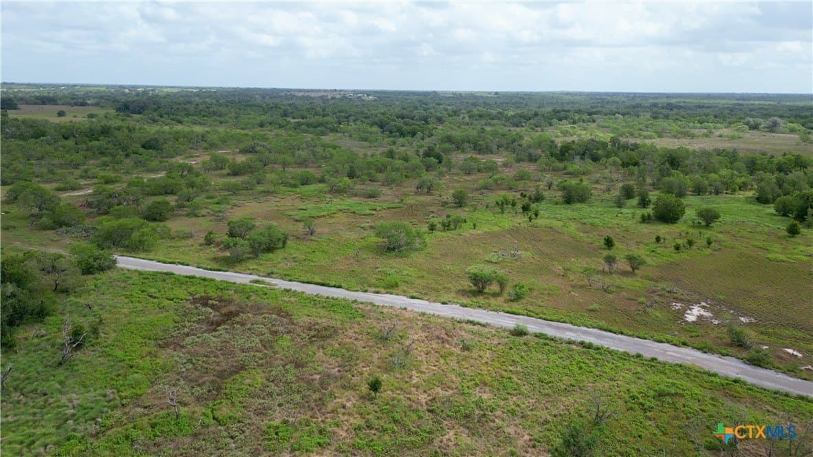 337.34 acres in Gonzales County - photo 18