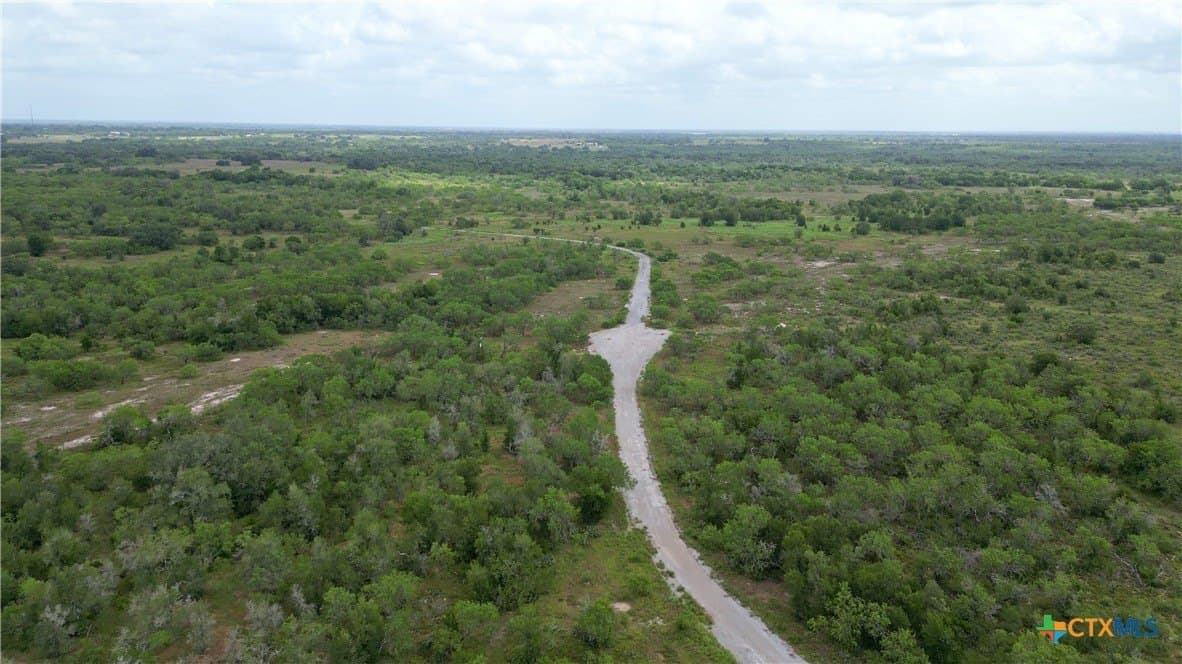 337.34 acres in Gonzales County - photo 17