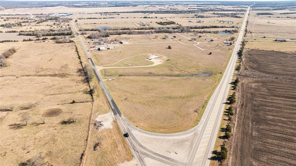13.97 acres in Lamar County - photo 2