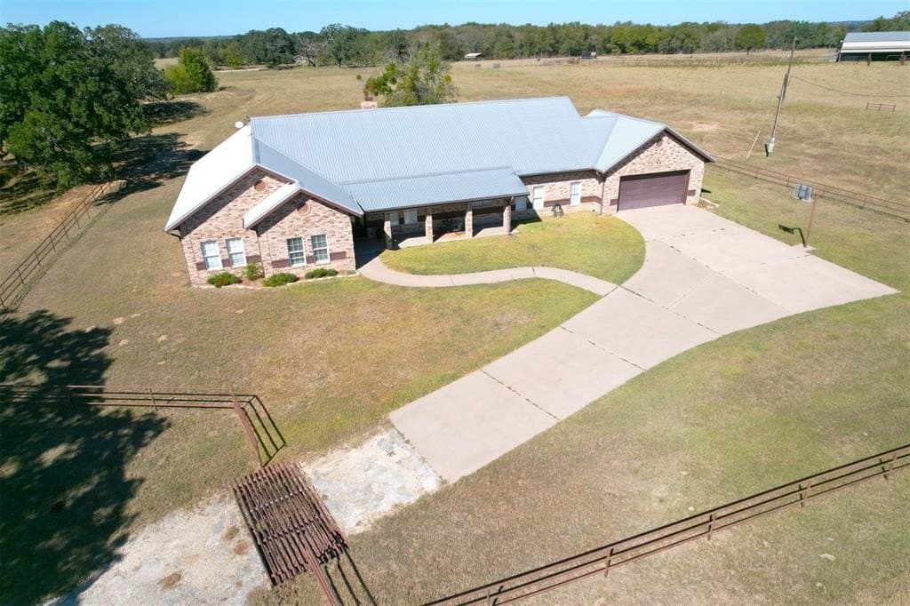 16.55 acres in Milam County - photo 2