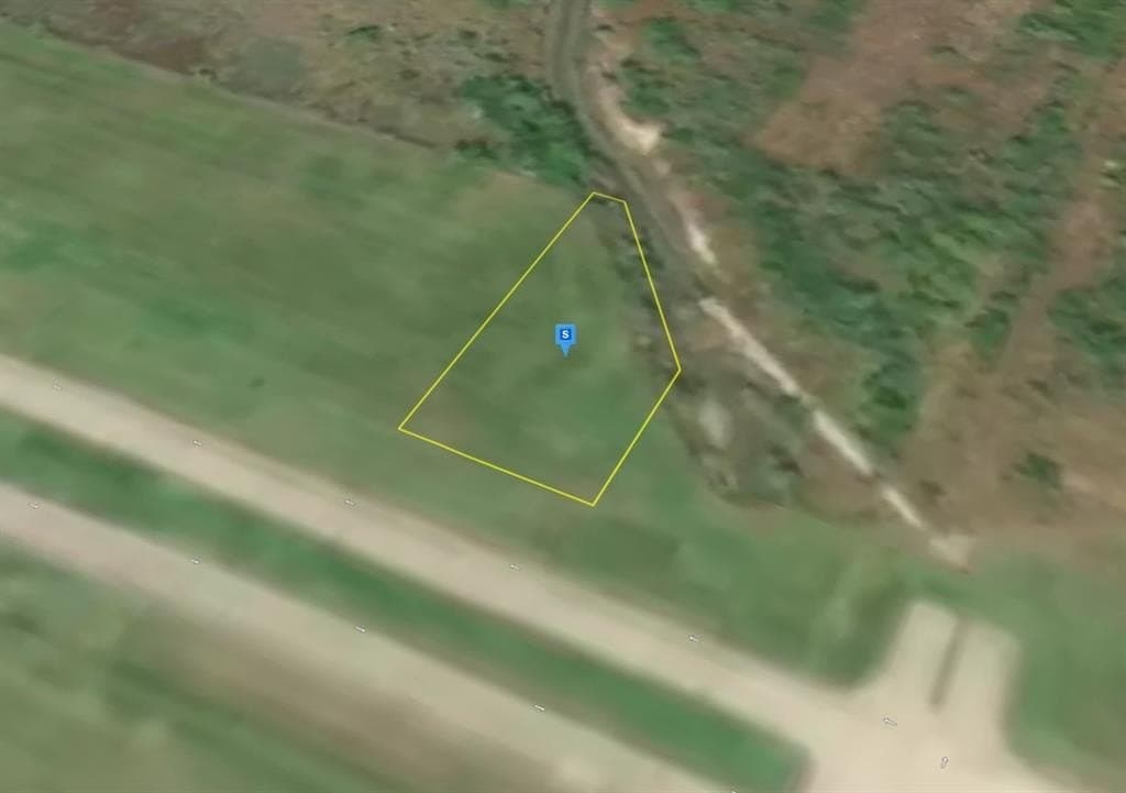 0.43 acres in Matagorda County - photo 2