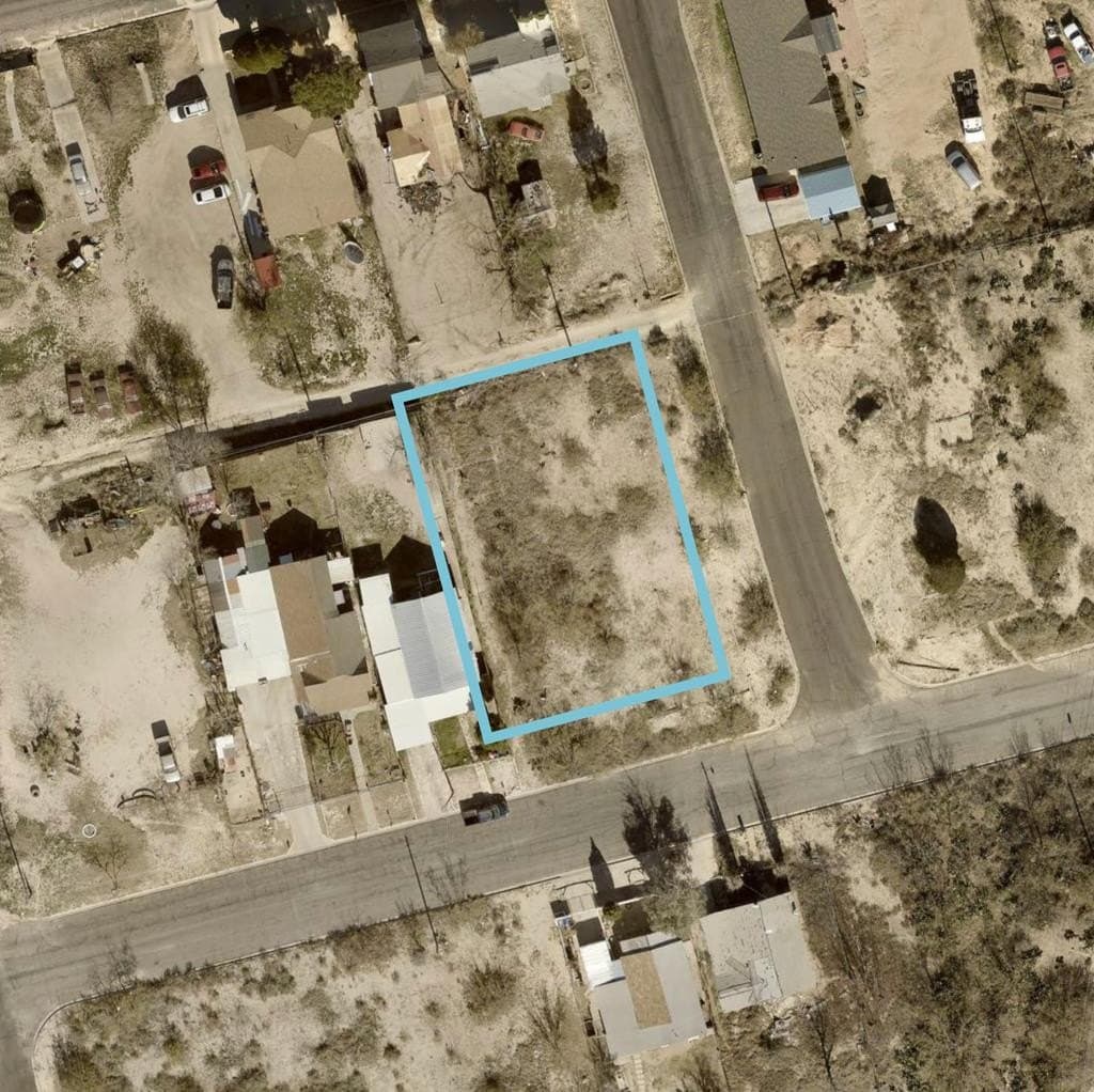 900 NW 3rd St
