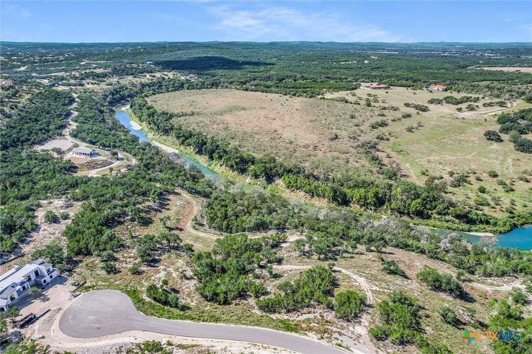 1.72 acres in Comal County - photo 15