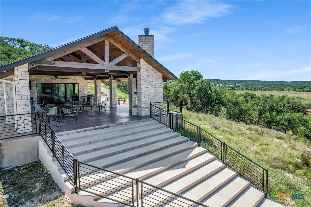 1.72 acres in Comal County - photo 12