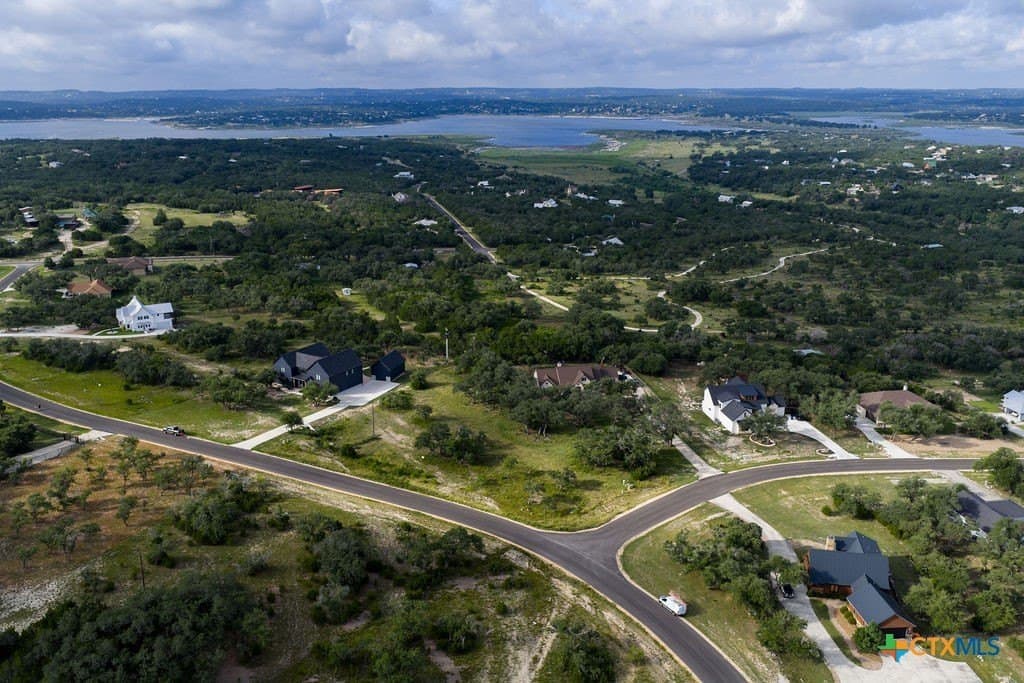1.02 acres in Comal County - photo 7