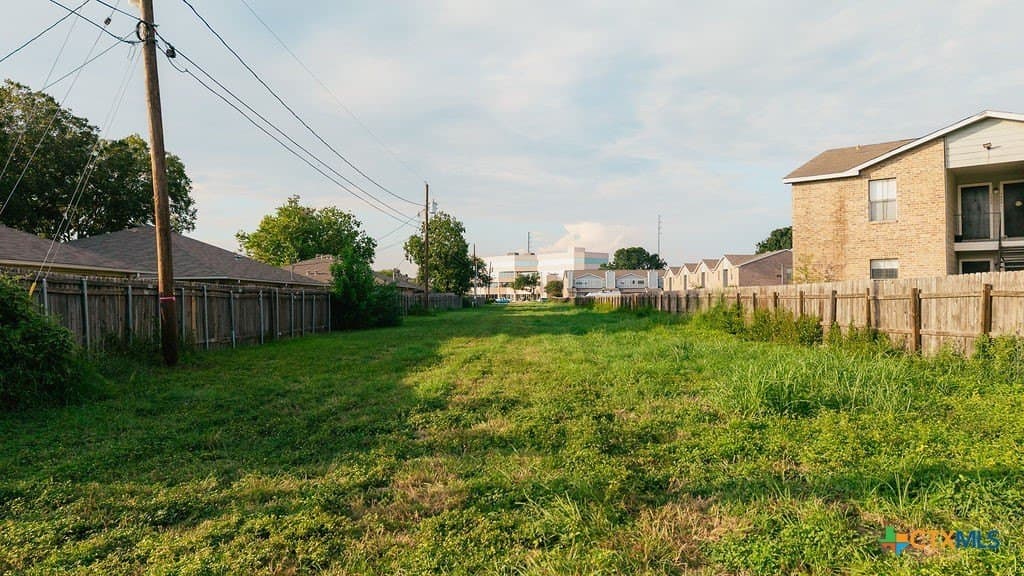 2.58 acres in Victoria County - photo 12