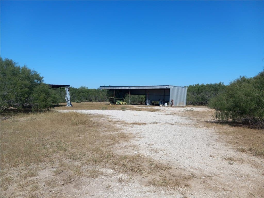 39.41 acres in Kleberg County - photo 14