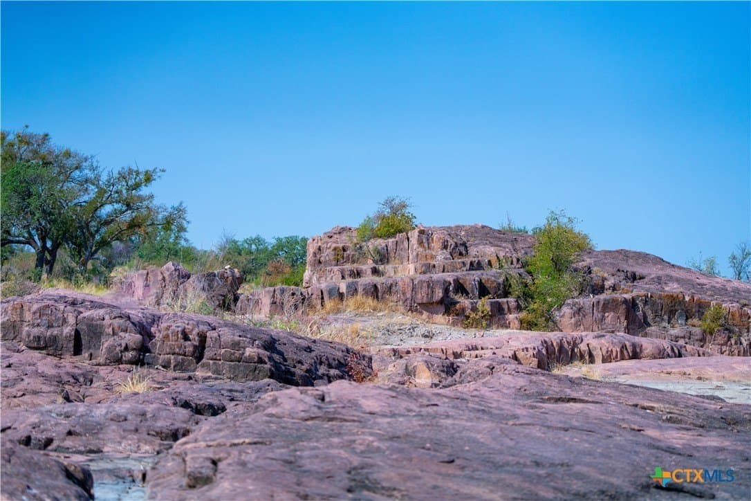 4 acres in Llano County - photo 18