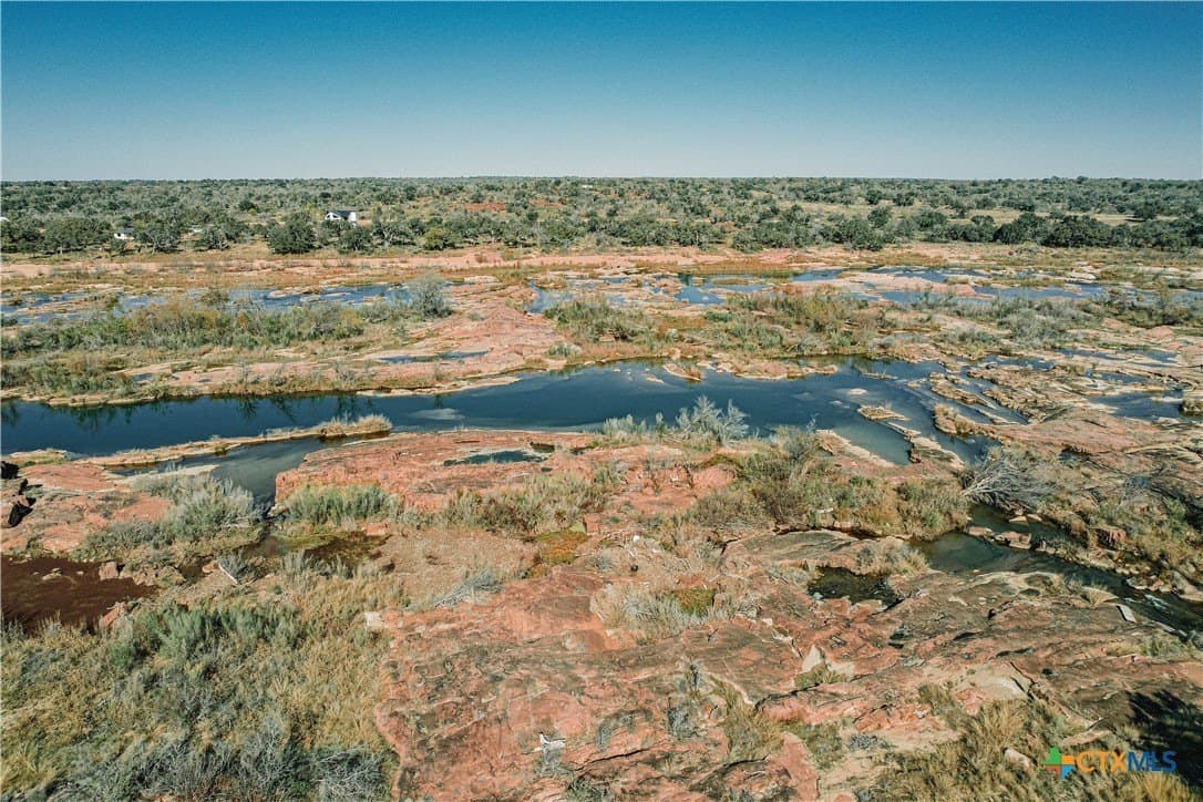 4 acres in Llano County - photo 4
