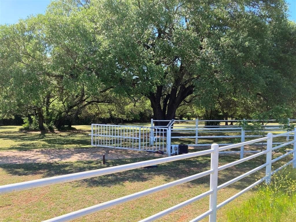 10.37 acres in McLennan County - photo 30