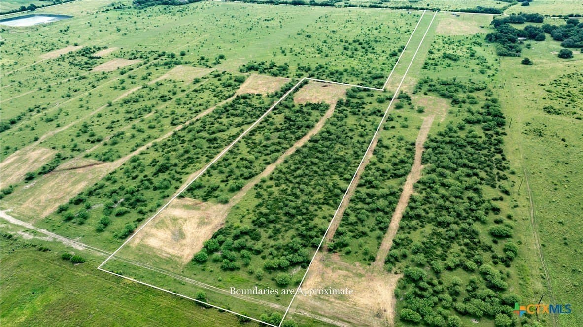 10.01 acres in DeWitt County - photo 6