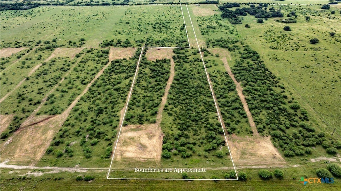 10.01 acres in DeWitt County - photo 4
