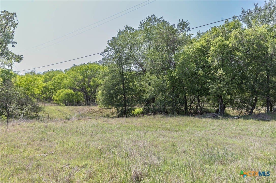 35.36 acres in Guadalupe County - photo 4