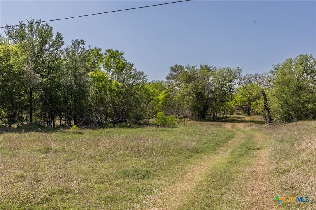 35.36 acres in Guadalupe County - photo 5