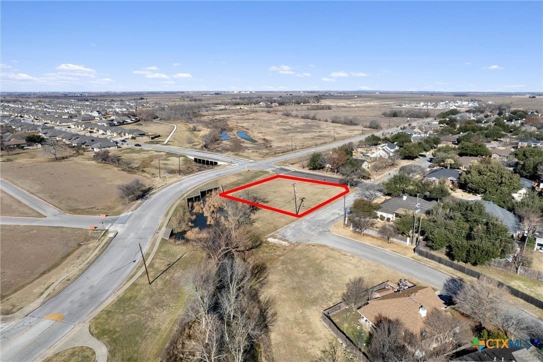 0.68 acres in Williamson County - photo 7