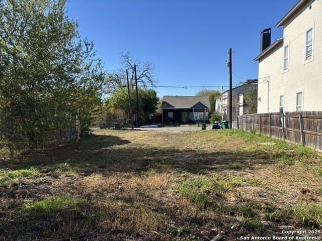 0.1 acres in Bexar County - photo 5