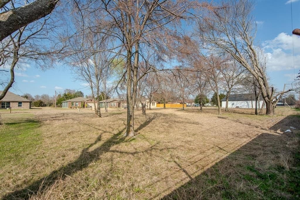 0.13 acres in Henderson County - photo 2