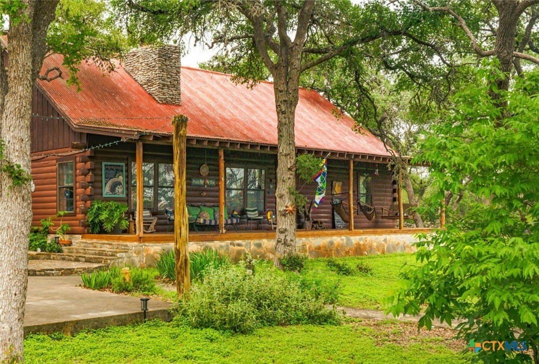 12 acres in Hays County - photo 4