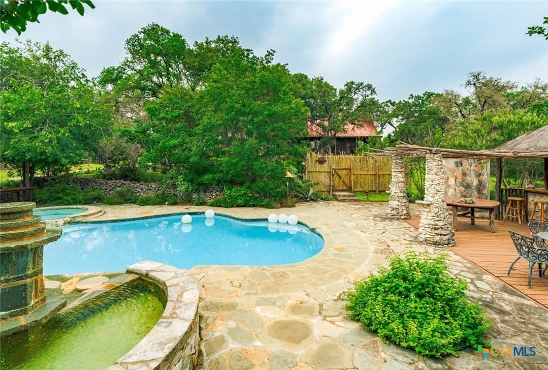 12 acres in Hays County - photo 2