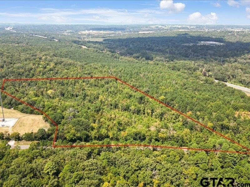 32 acres in Smith County - photo 2
