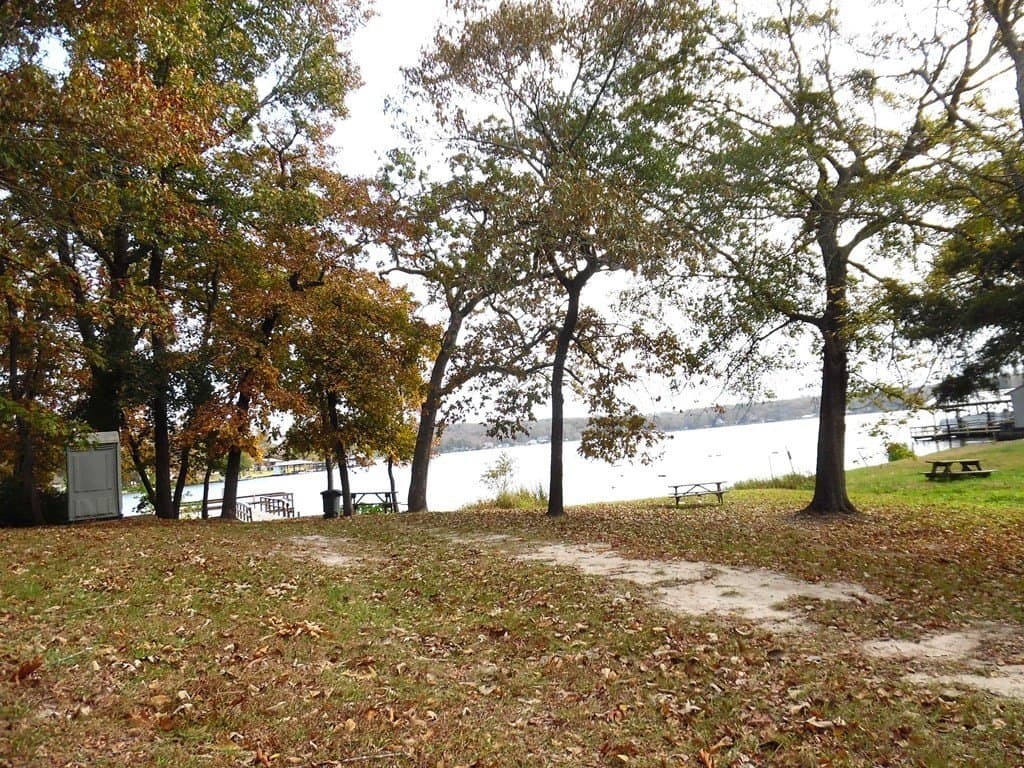 0.37 acres in Van Zandt County - photo 23