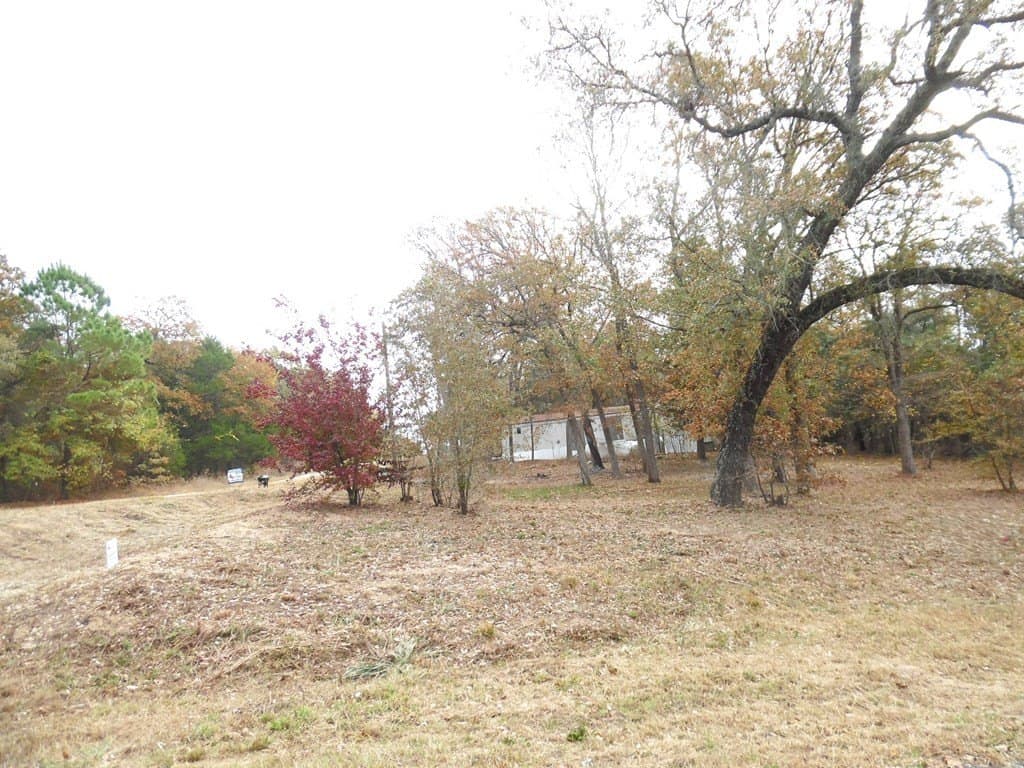 0.37 acres in Van Zandt County - photo 7