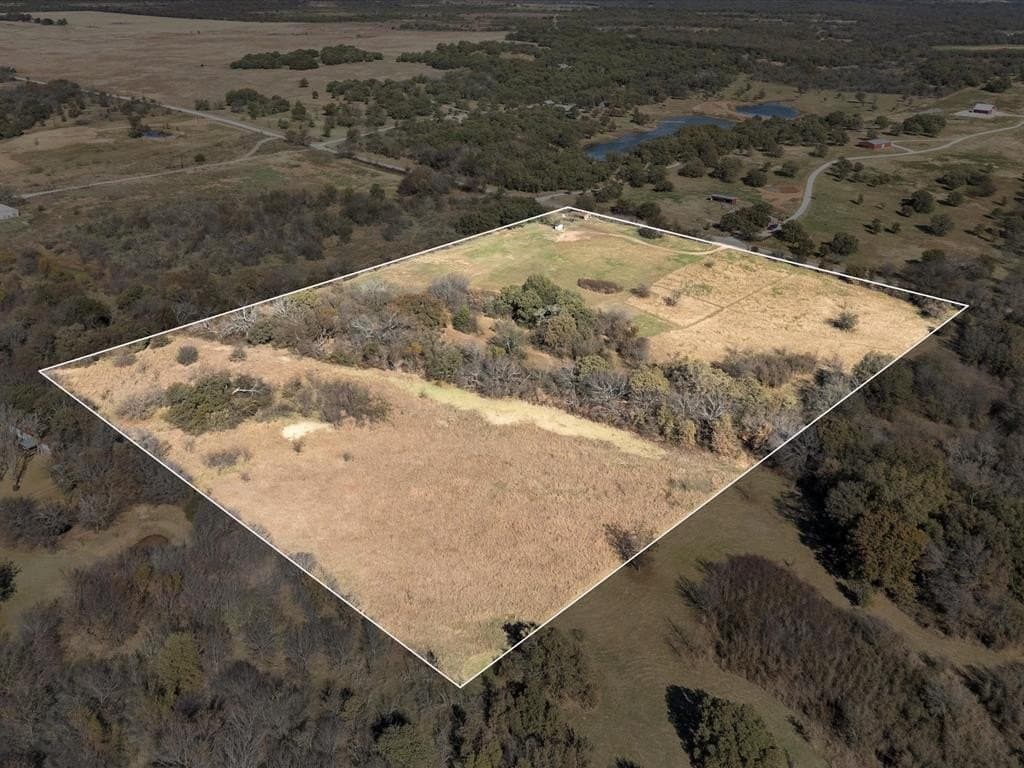 13.78 acres in Montague County - photo 21