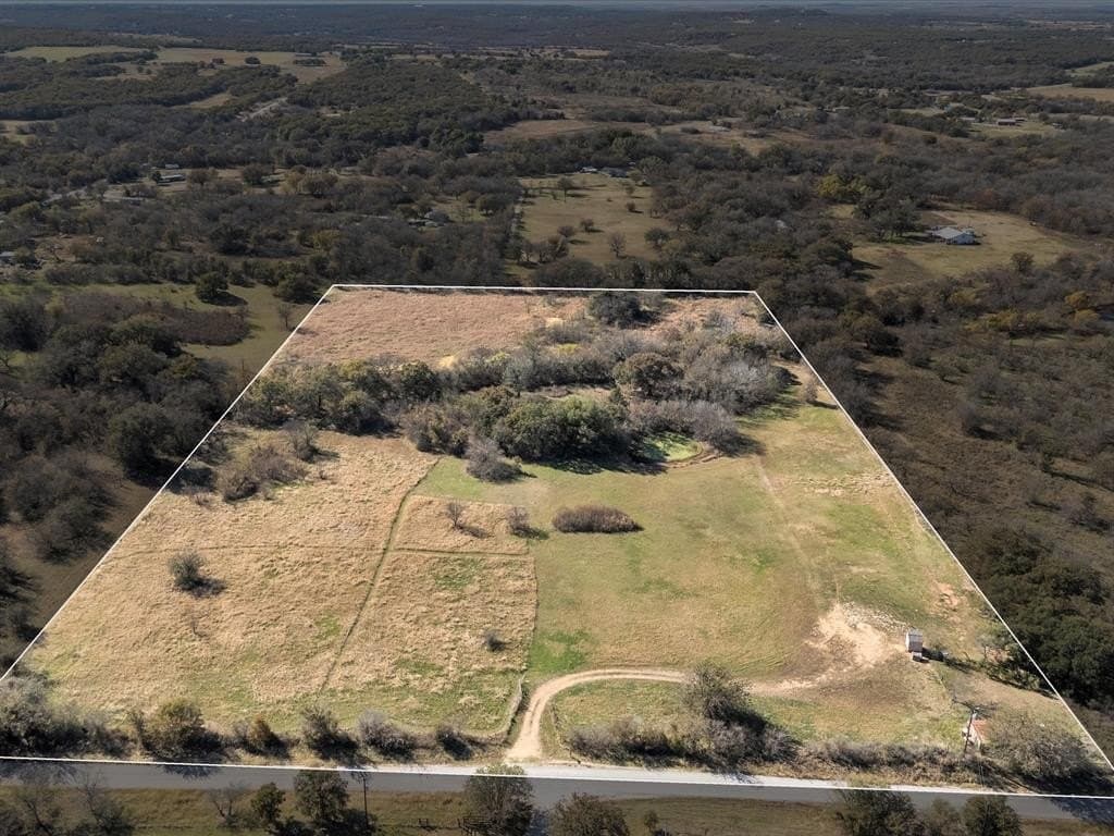 13.78 acres in Montague County - photo 13