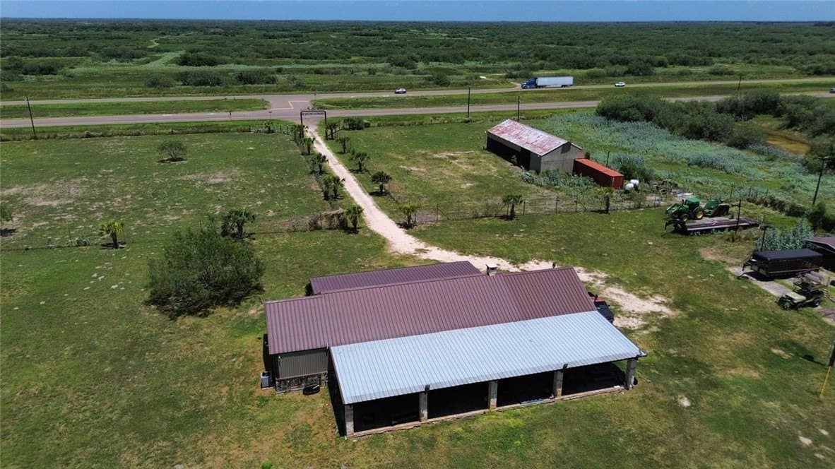 272.38 acres in Brooks County - photo 17