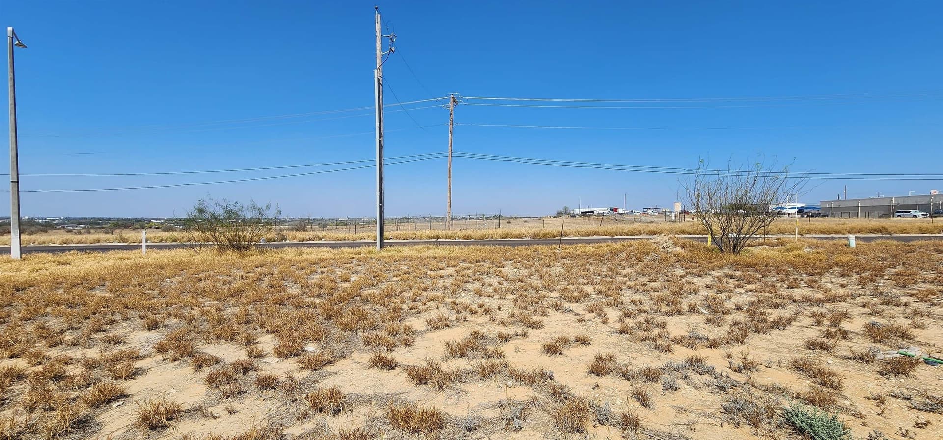 0.11 acres in Webb County - photo 10