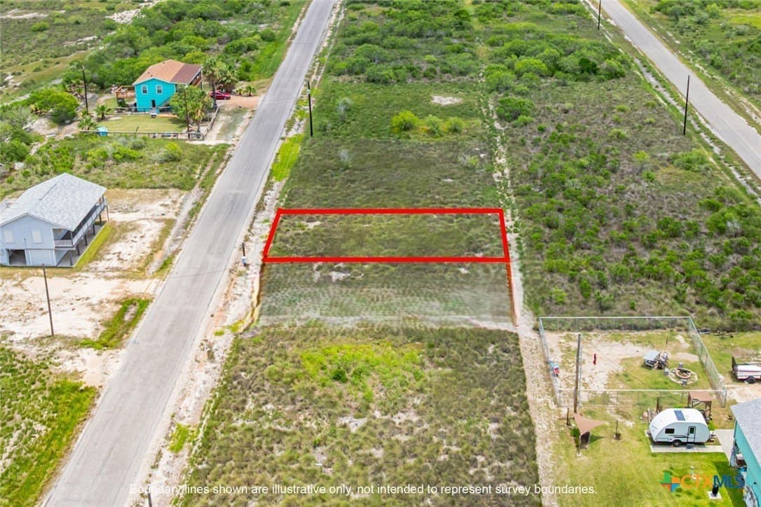 0.11 acres in Aransas County - photo 2