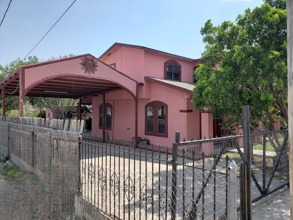 824 CALLE ESCONDIDO
