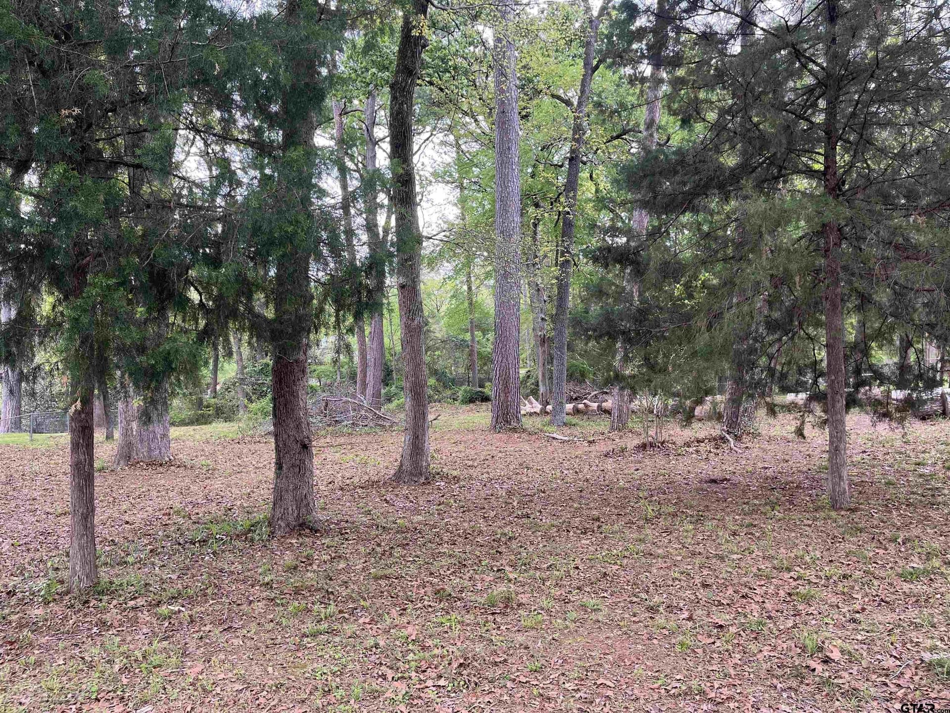 lot 5 Lakeview Dr.