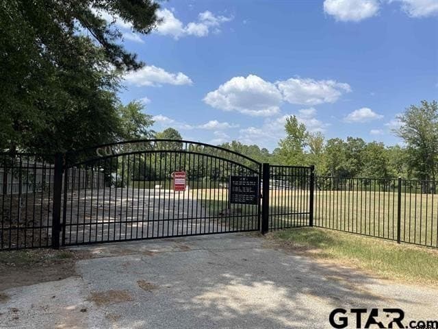 0.5 acres in Smith County - photo 8