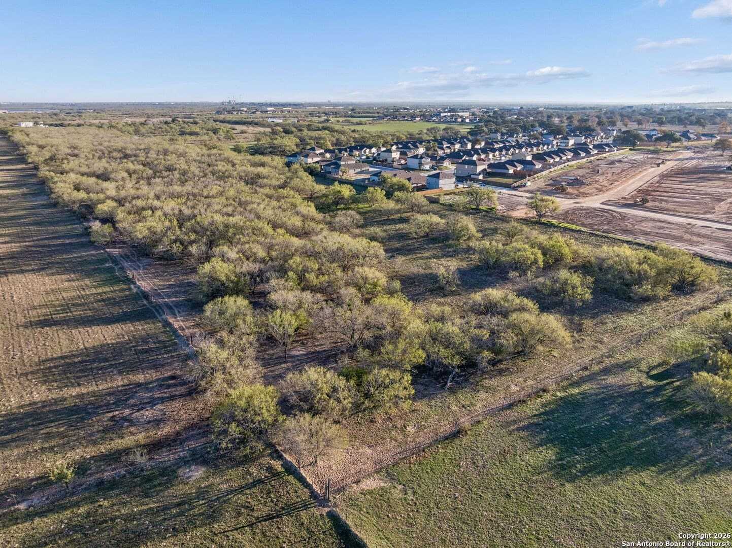 33 acres in Bexar County - photo 2
