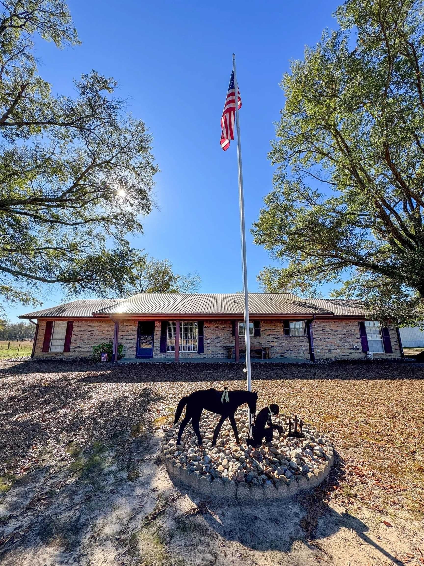 444 County Road 4104