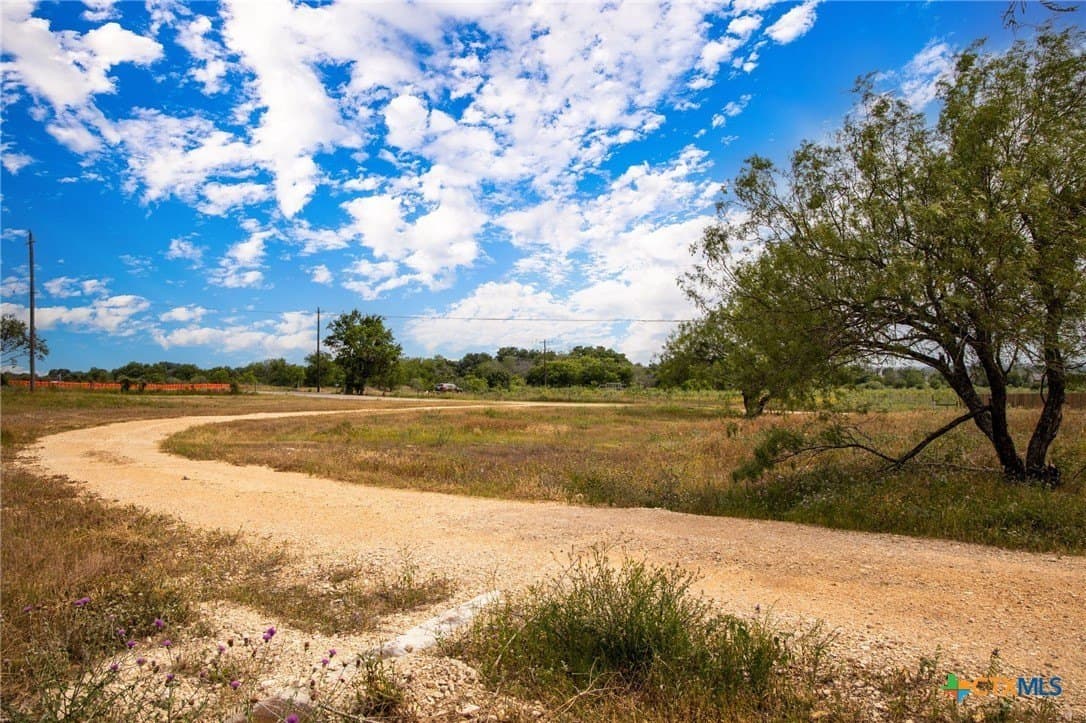 10 acres in Hays County - photo 13