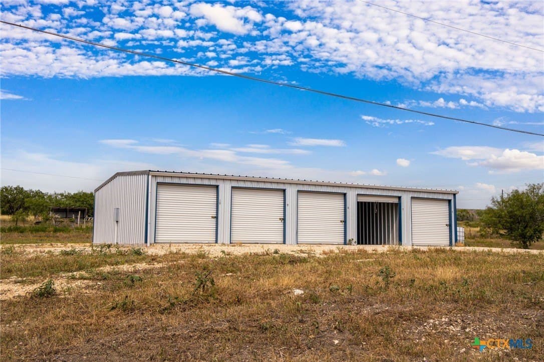 10 acres in Hays County - photo 14