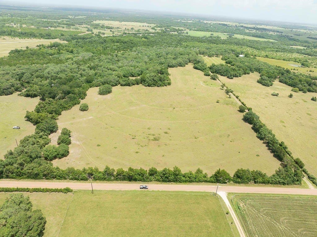 20 acres in Fayette County - photo 2